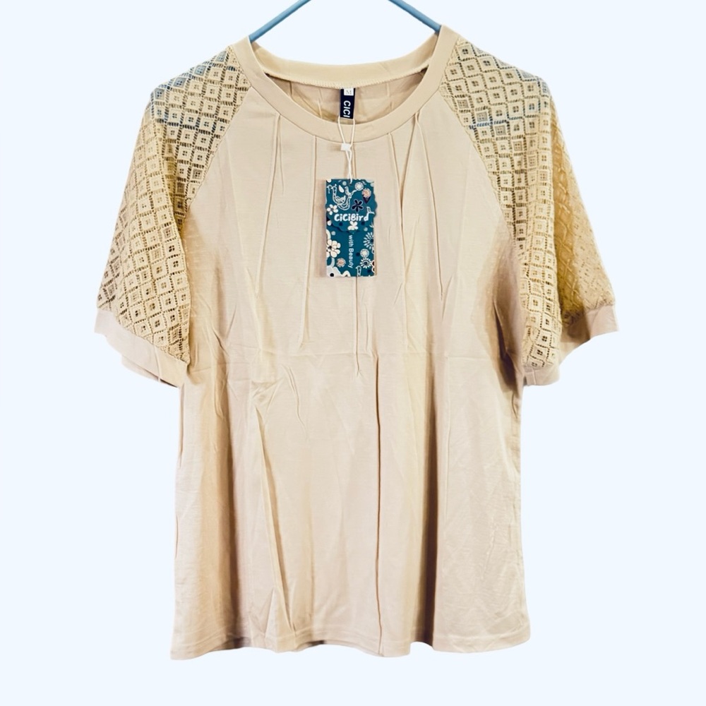 NEW CiCiBird Beige Lace Sleeve Women's Top Size Medium